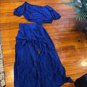 Elegant Blue Women's blouse with matching pants